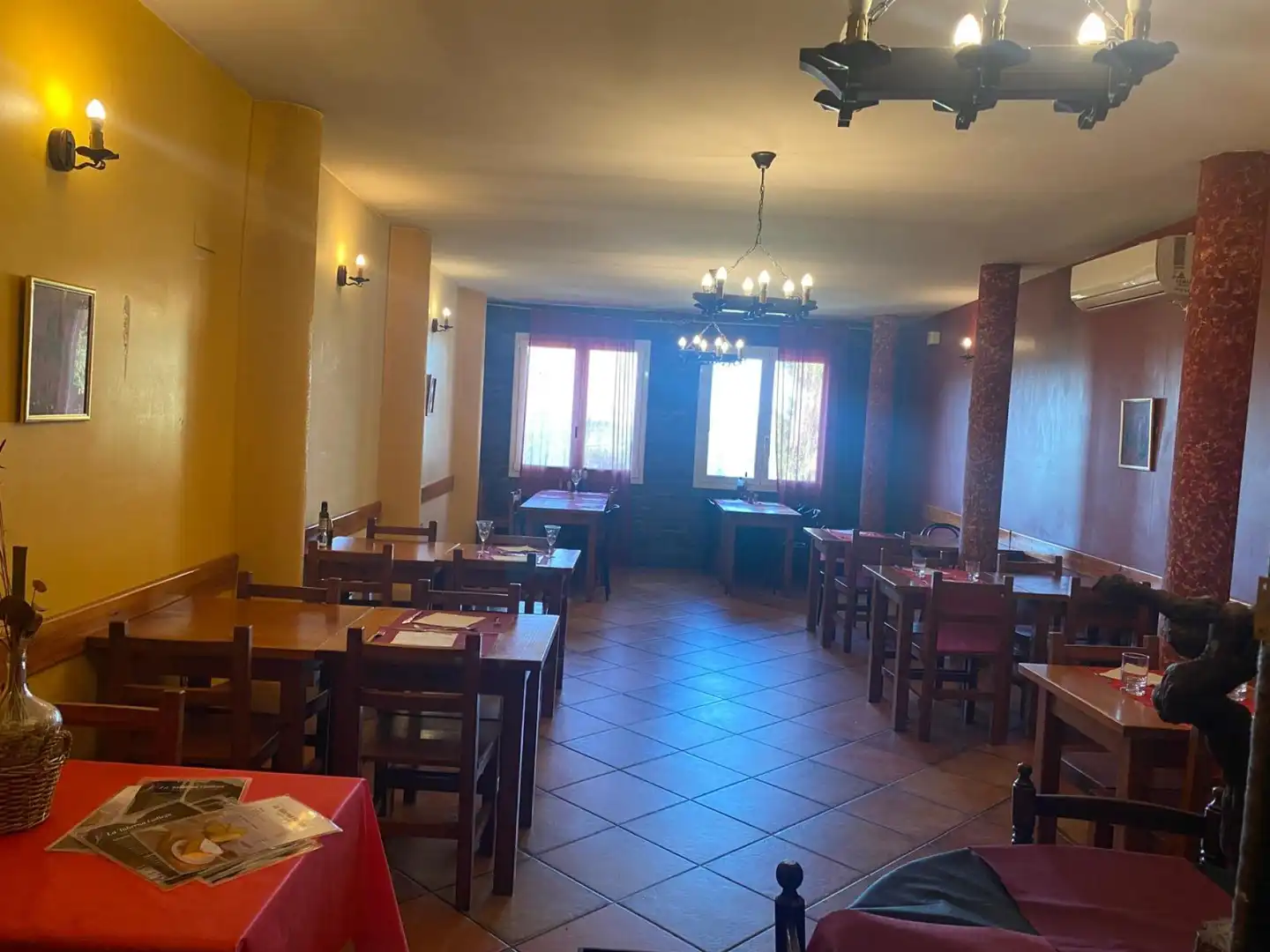 Commercial properties for sale in Sant Llorenç d'Hortons