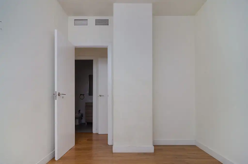 Piso en venta en C/ Dr Santiago Ramón y Cajal, Puertas del sur - Guadabajaque