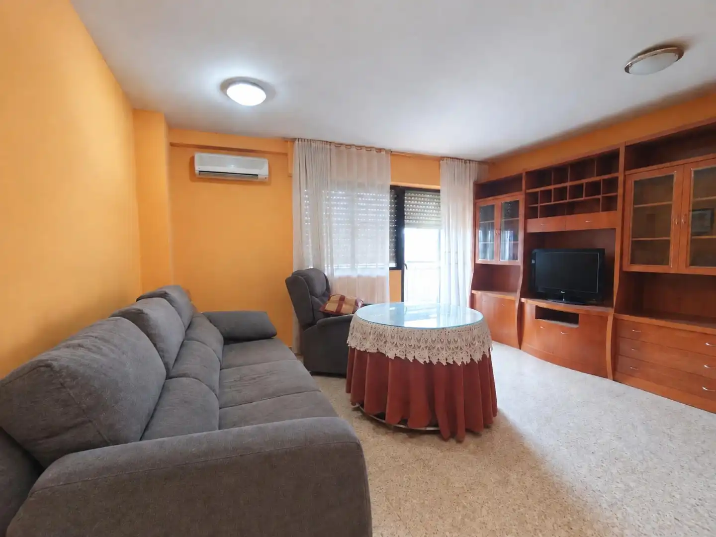 Sala d'estar de Pis en venda en Miralvalle - Av. Virgen del Puerto - La Data 