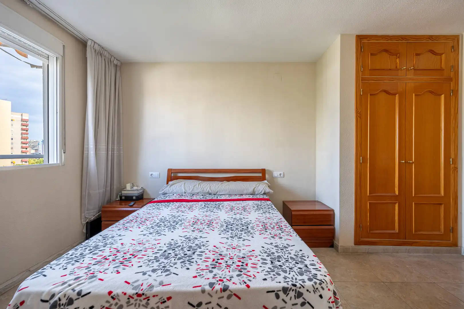 Habitación de Piso en venta en Benidorm con Amueblado y Balcón