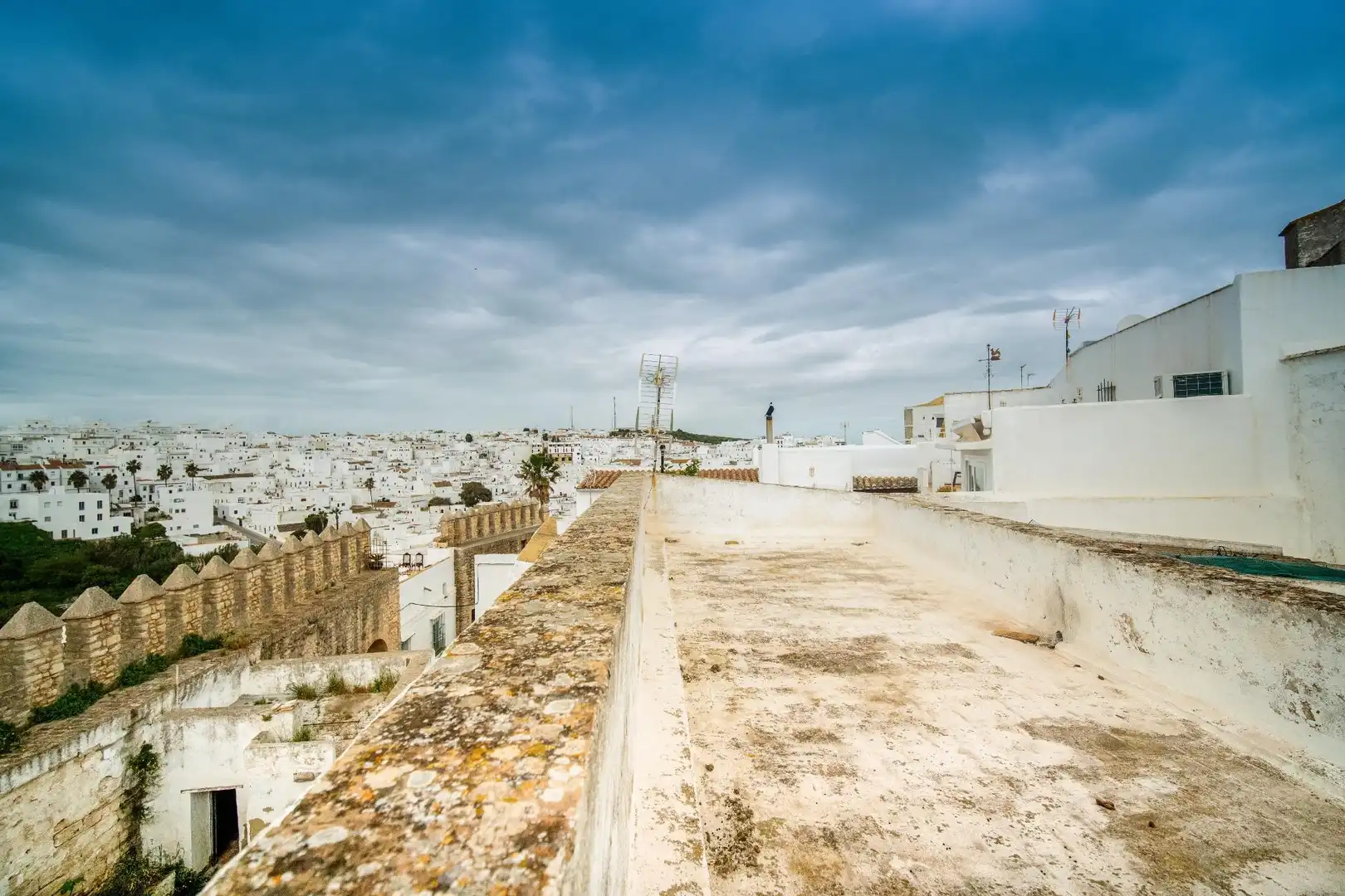 Vista exterior de Casa o xalet en venda en Vejer de la Frontera amb Traster i Balcó