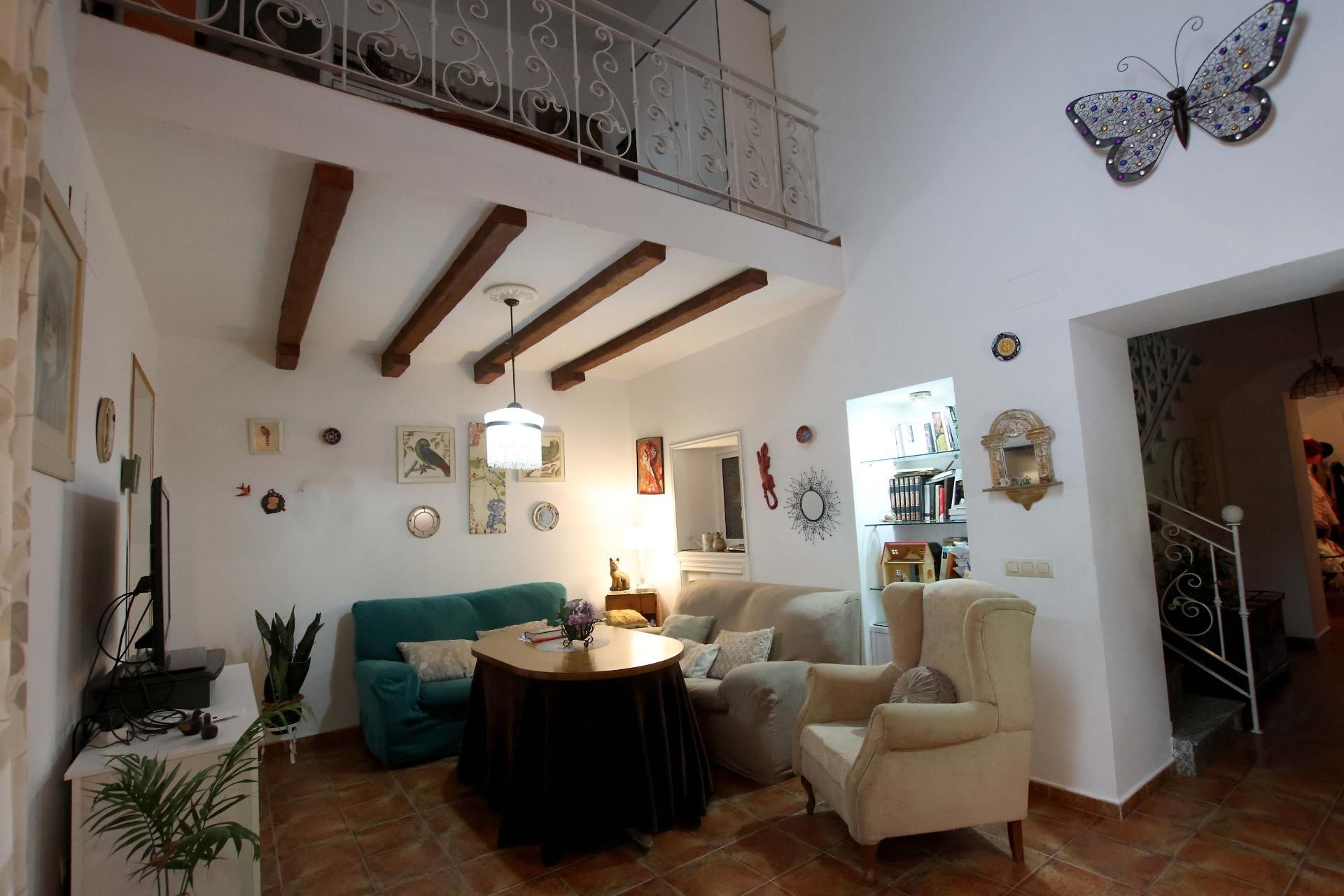Sala d'estar de Casa o xalet en venda en Montijo amb Jardí privat i Terrassa
