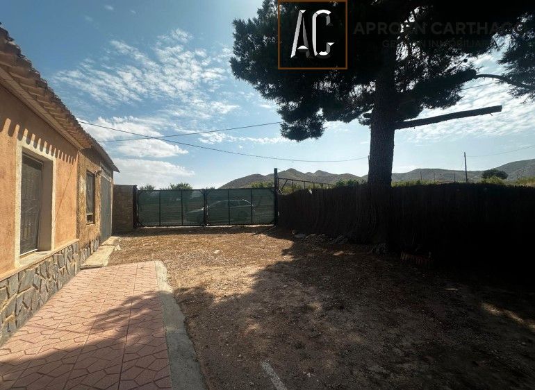 Casa o xalet de lloguer en Cartagena amb Jardí privat, Moblat i Forn