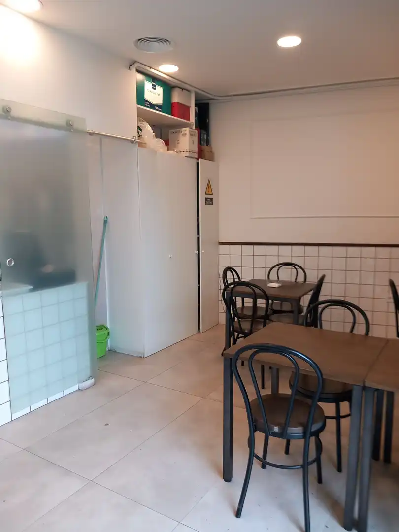 Local comercial en alquiler en Eixample, imagen 3