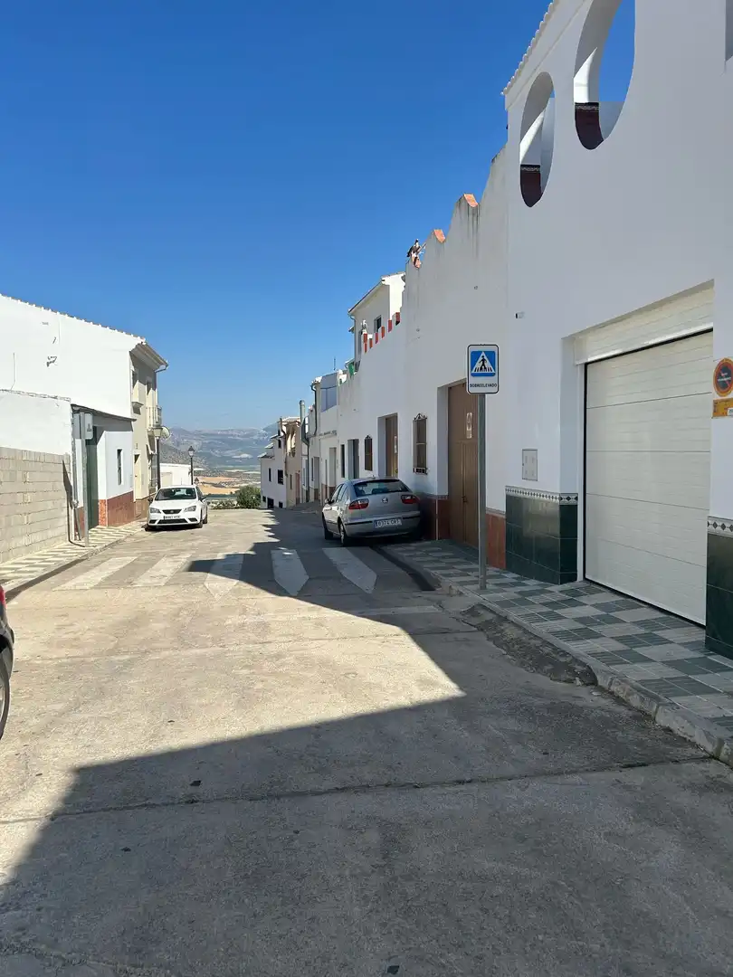Vista exterior de Piso en venta en Teba con Aire acondicionado, Terraza y Amueblado