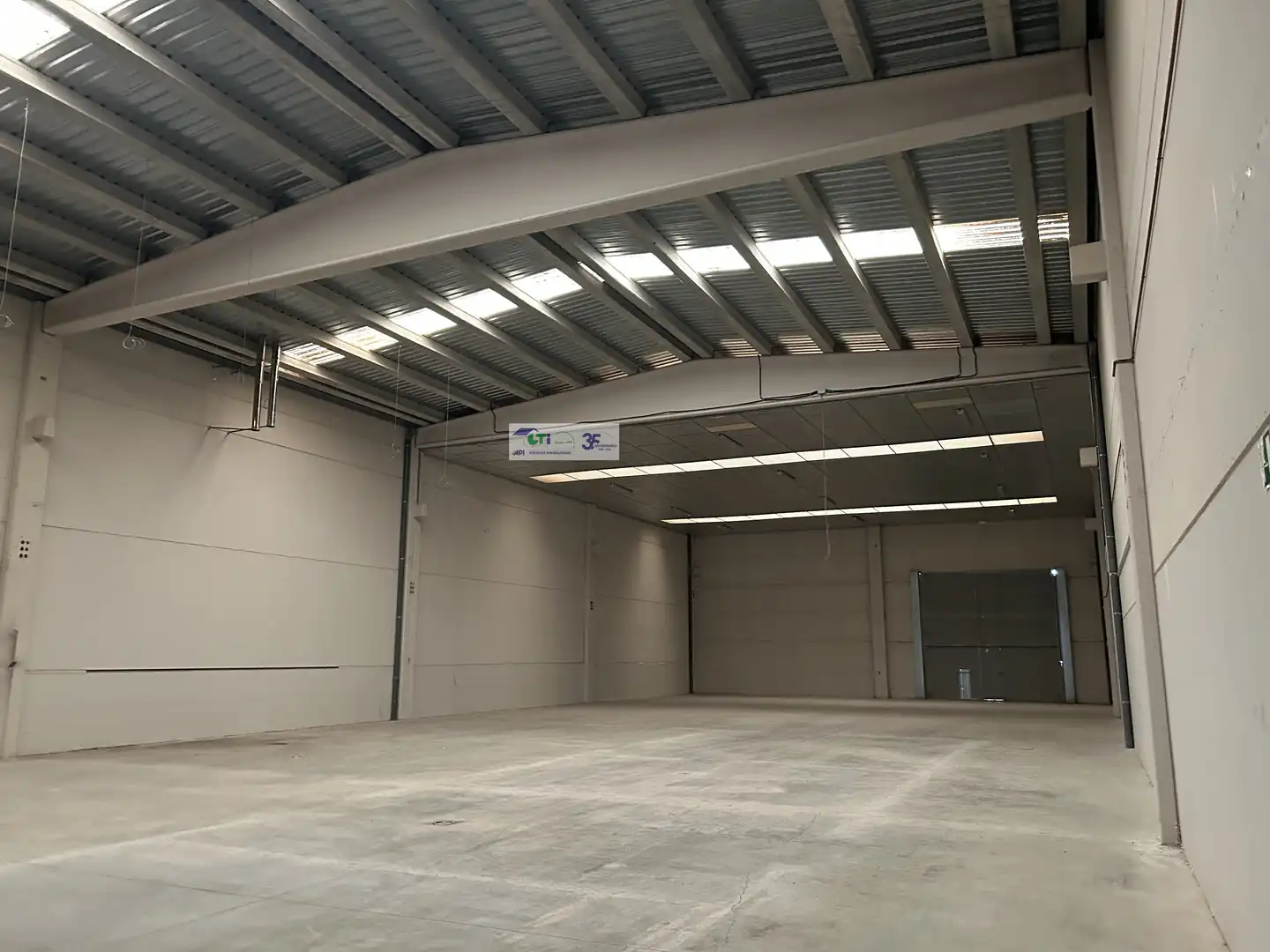Industrial building to rent in AVENIDA BUENOS AIRES, imagen 3