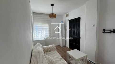 Foto 2 de Piso en venta en De Rodríguez Espinosa, Palomeras Bajas, Madrid Capital