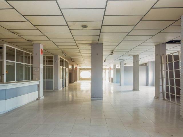 Local comercial en Venta en Calle SALVADOR GINER en Meliana