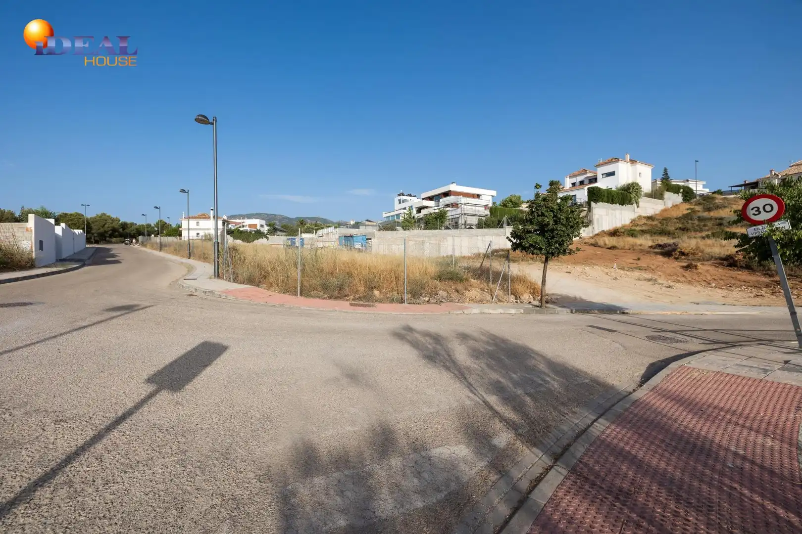 Wohnbaugrundstück zum Verkauf in Calle CULLAR VEGA, imagen 4