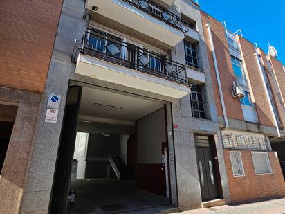 Exterior view of Building for sale in  Madrid Capital