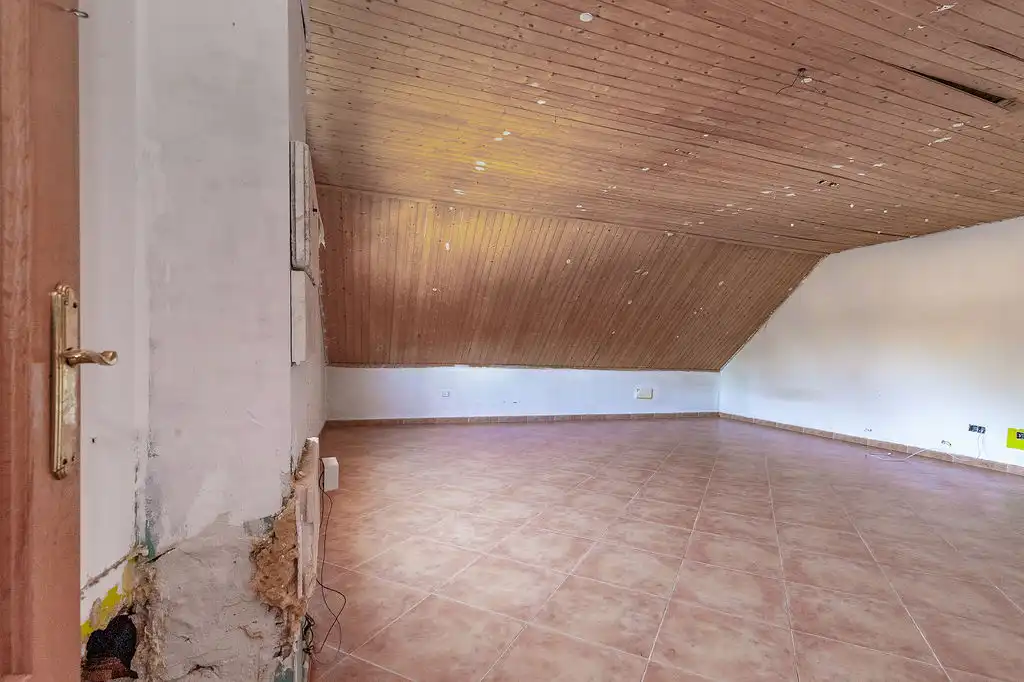 Casa aparellada amb piscina en venda a C/ Veguilla, imagen 20