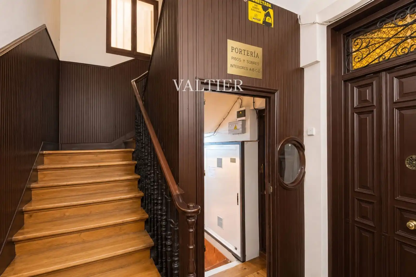 Flat for rent in Madrid  with Heating and Furnished