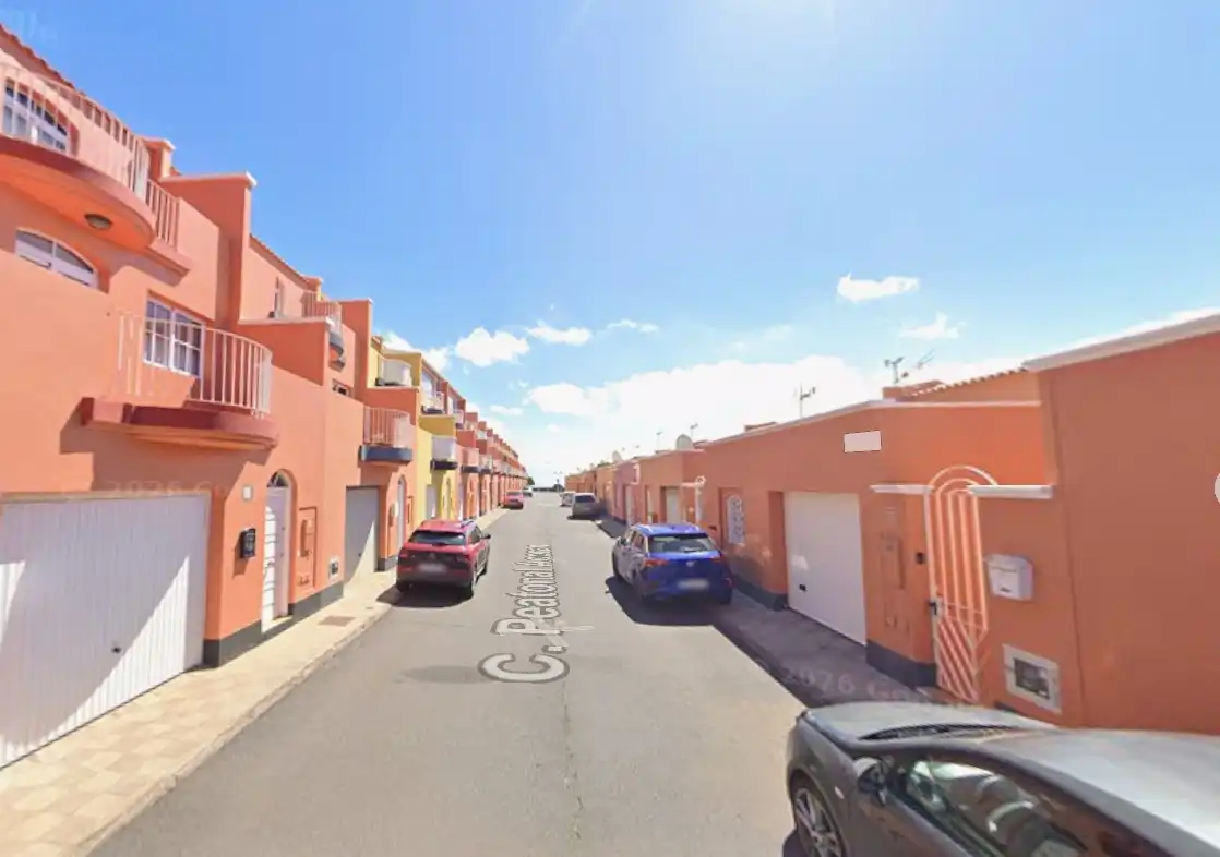 Detached homes for sale in C/ Peatonal Acorán, Acorán