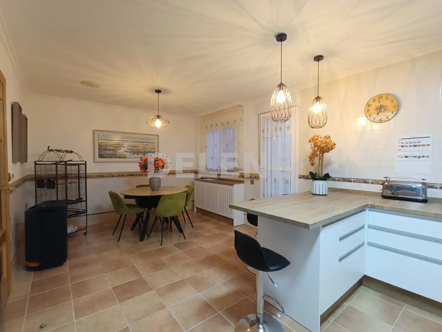 Menjador de Pis en venda en Hellín amb Terrassa i Balcó