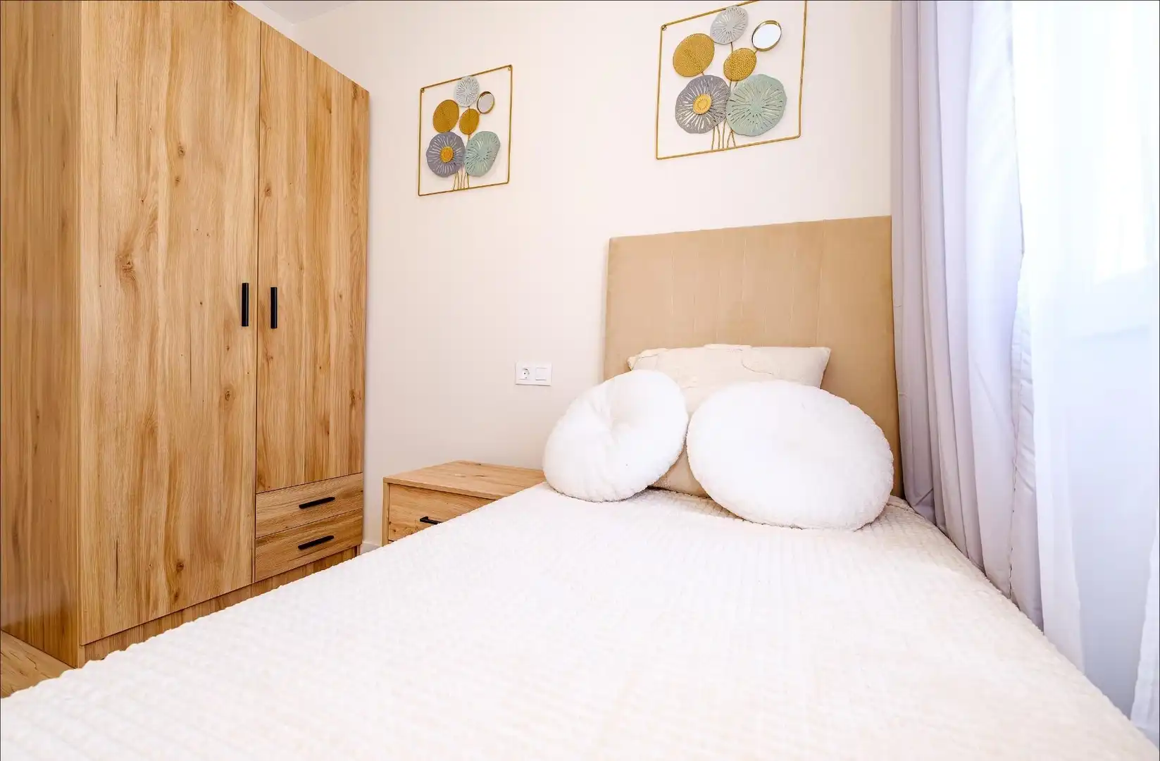 Habitación de Casa adosada en venta en Orihuela con Aire acondicionado, Terraza y Trastero