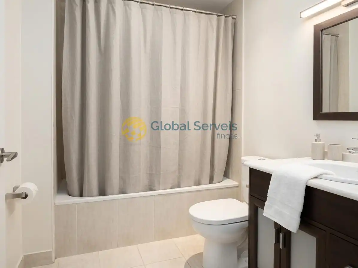 Baño de Piso en venta en Abrera con Balcón