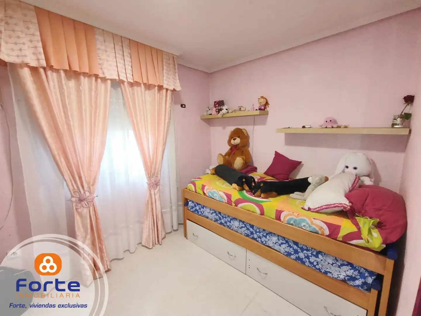 Habitación de Piso en venta en Córdoba con Aire acondicionado y Calefacción