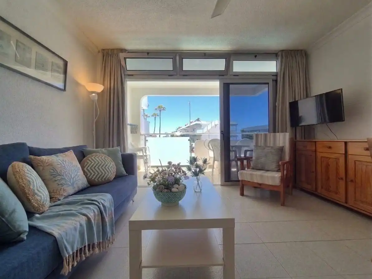 Wohnzimmer von Wohnungen zur Miete in San Bartolomé de Tirajana mit Privatgarten, Terrasse und Schwimmbad