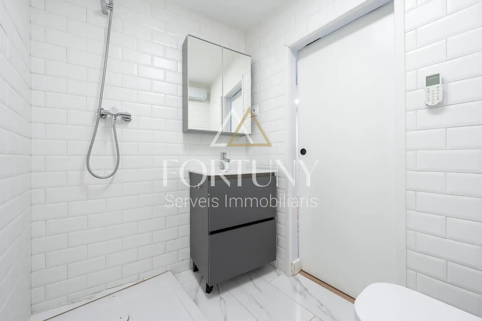Baño de Piso en venta en Reus con Aire acondicionado y Terraza