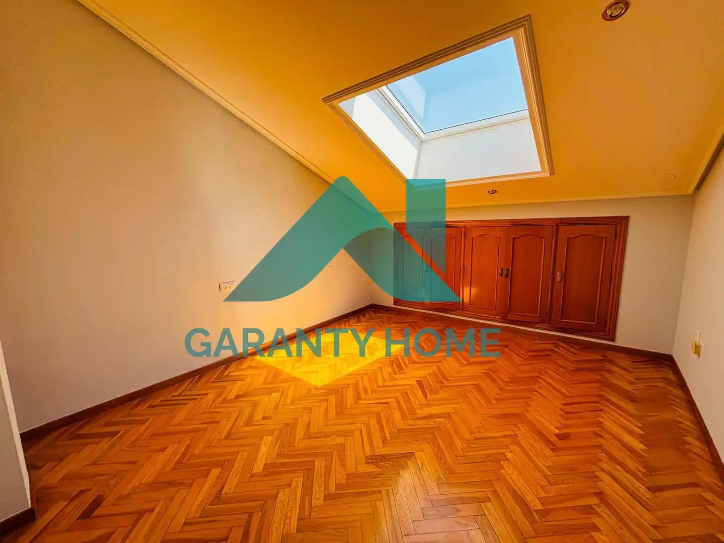 Dúplex de alquiler en Cáceres con Aire acondicionado, Calefacción y Parquet