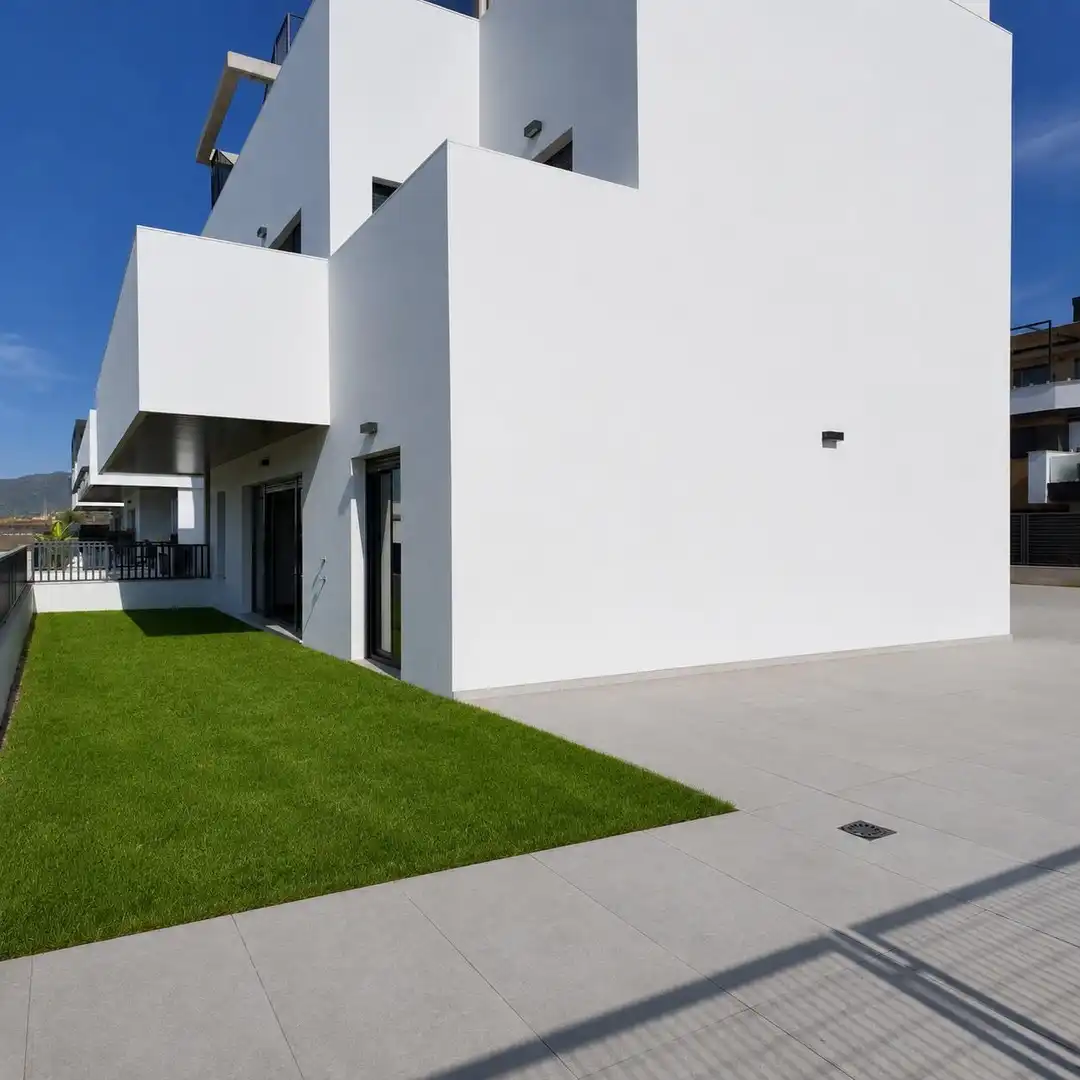 Vista exterior de Pis en venda en Córdoba amb Calefacció, Jardí privat i Parquet
