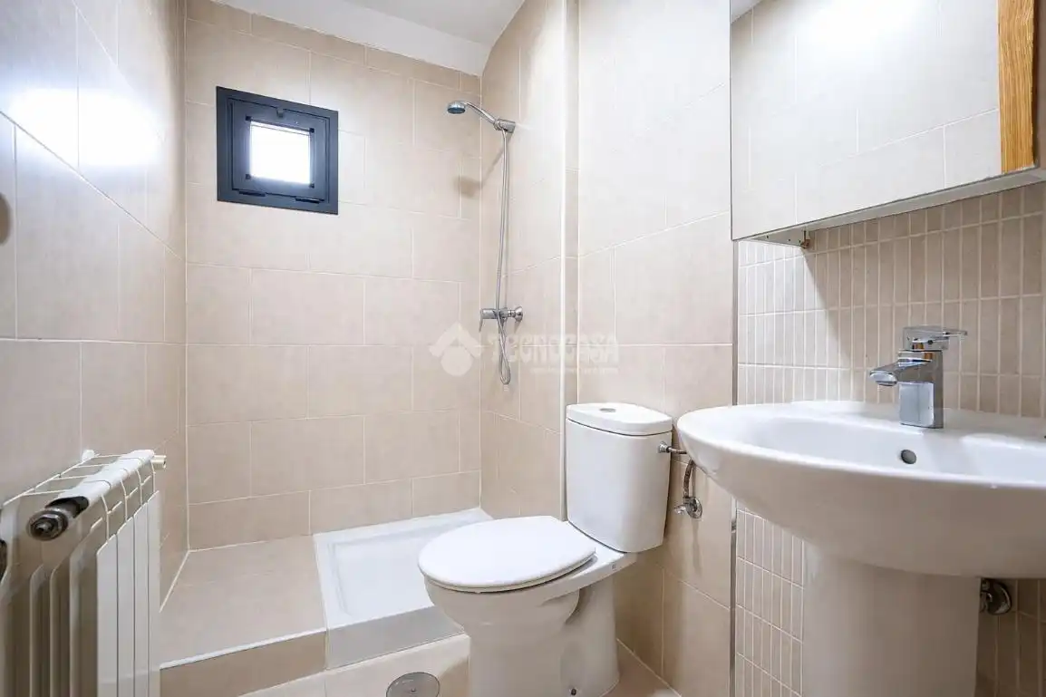 Bathroom of Flat for sale in Seseña  with Terrace