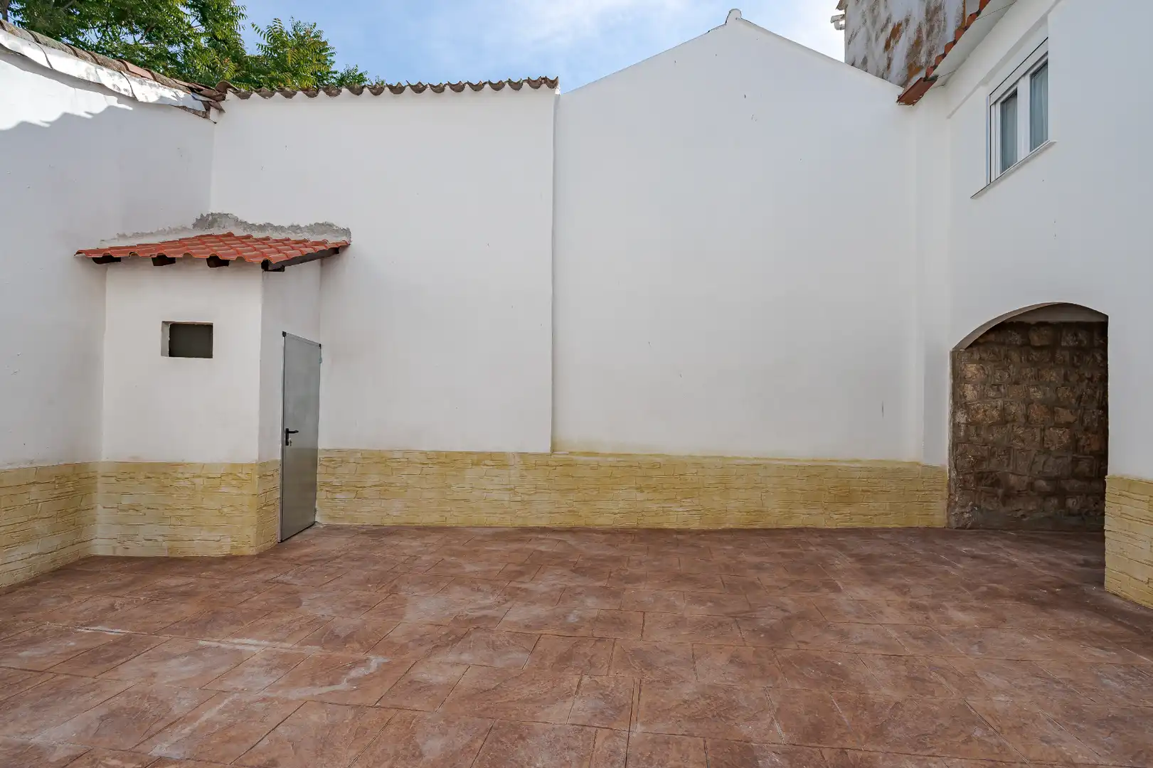 Vista exterior de Casa o xalet en venda en Tielmes amb Aire condicionat, Calefacció i Jardí privat