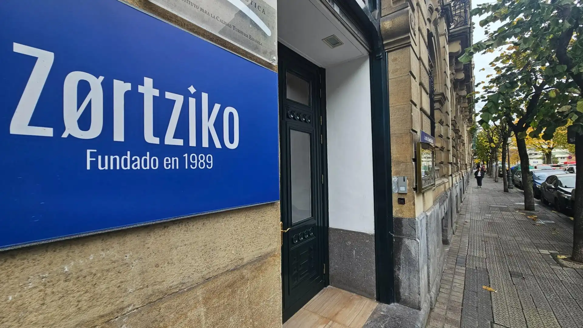 Vista exterior de Local en venta en Bilbao 