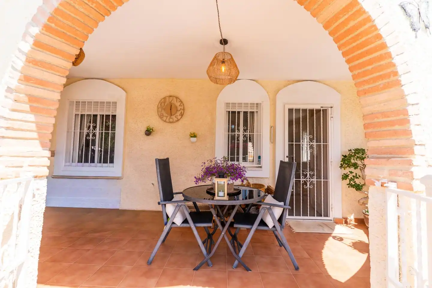 Terrasse von Haus oder Chalet zum Verkauf in Santa Pola mit Klimaanlage, Privatgarten und Terrasse
