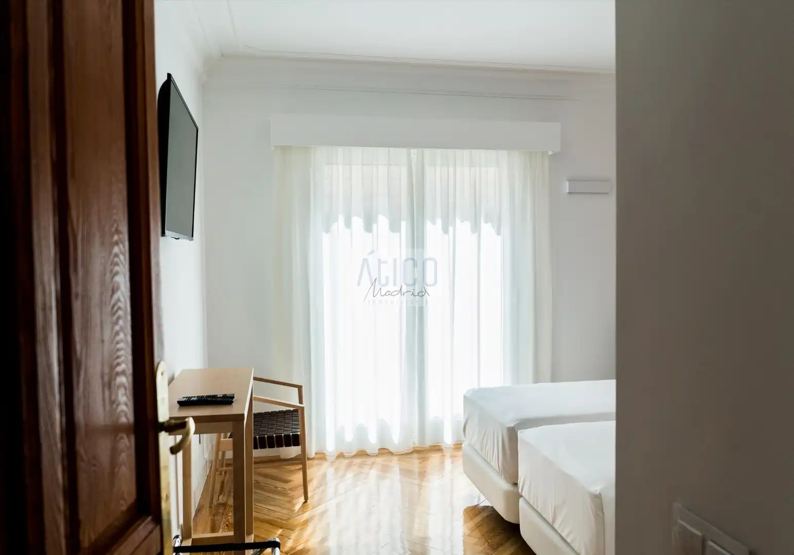 Schlafzimmer von Wohnungen zur Miete in Madrid mit Klimaanlage, Heizung und Parkett