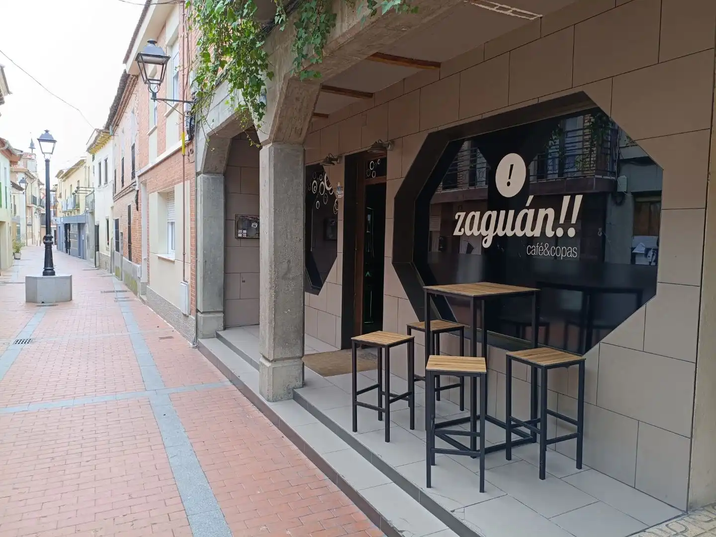 Local en traspaso en Mojados con Aire acondicionado, Calefacción y Terraza
