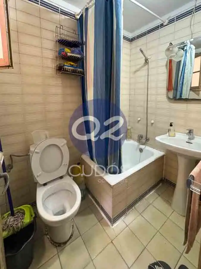 Badezimmer von Dachboden zum Verkauf in Balaguer mit Terrasse und Möbliert