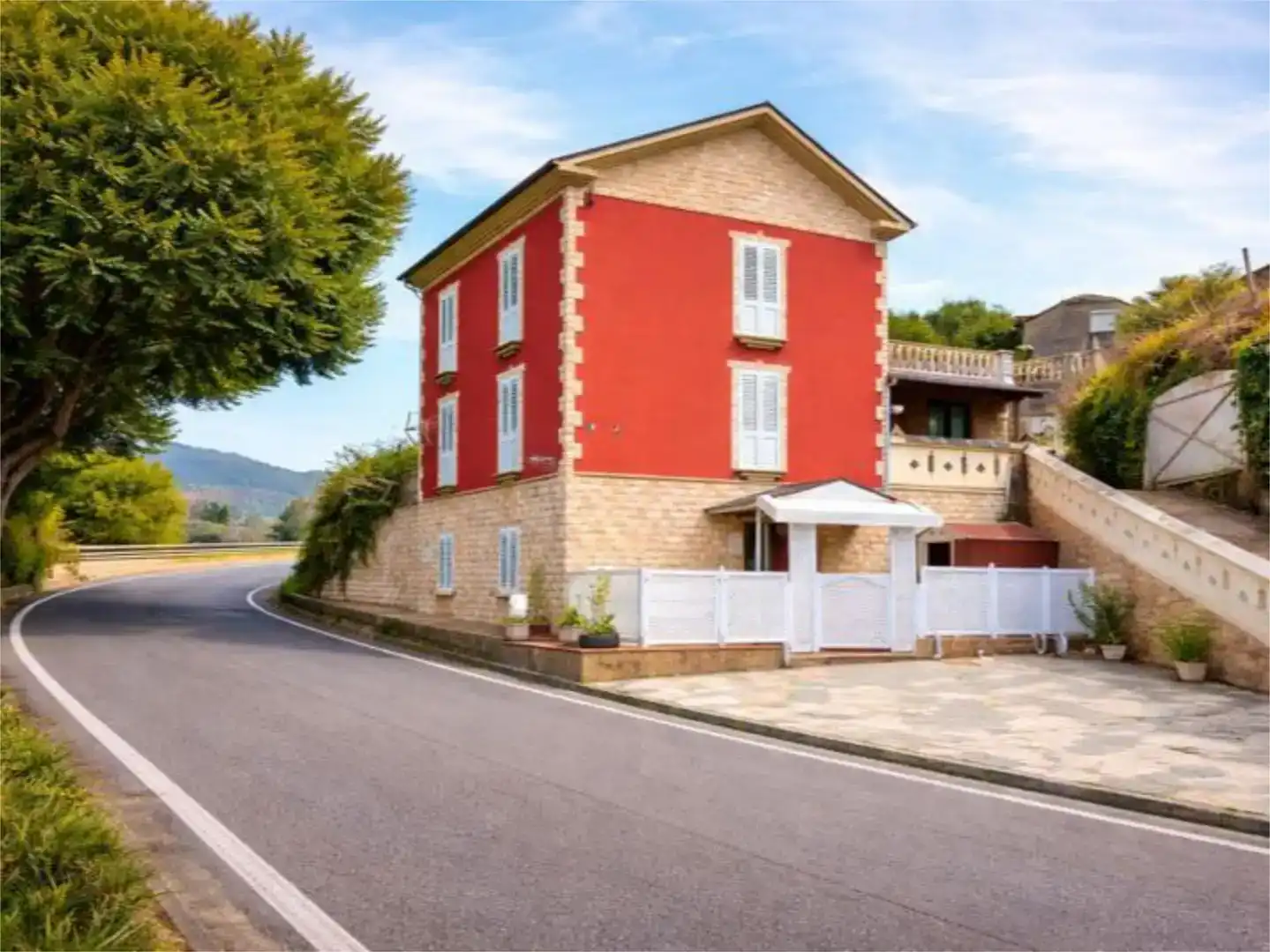 Vista exterior de Casa o xalet en venda en Coaña amb Aire condicionat i Balcó