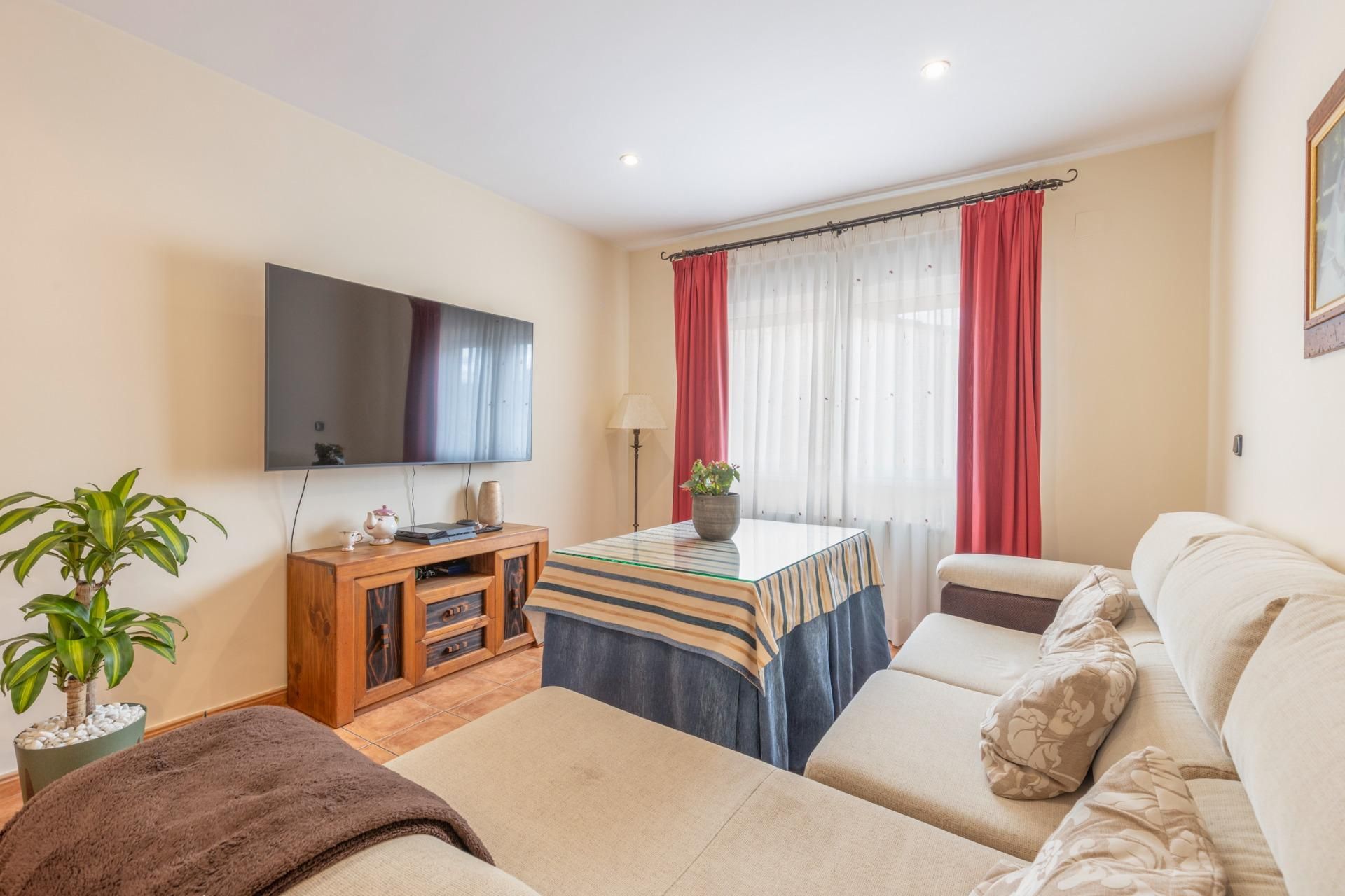 Living room of Single-family semi-detached for sale in Padul  with Heating, Private garden and Terrace
