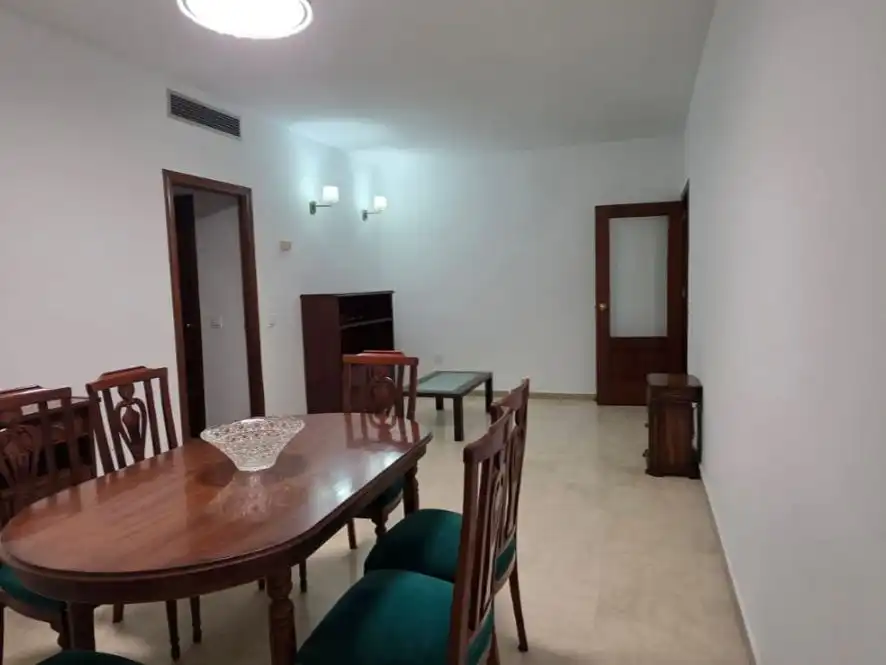 Esszimmer von Wohnung zur Miete in Sevilla mit Klimaanlage, Möbliert und Waschmaschine