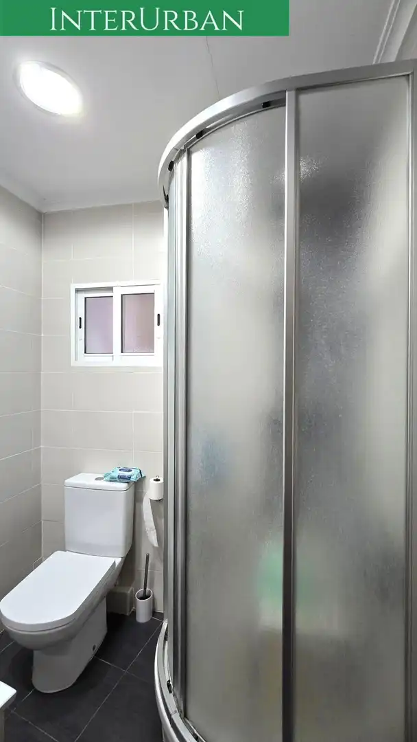 Baño de Piso en venta en Llíria con Aire acondicionado, Calefacción y Balcón