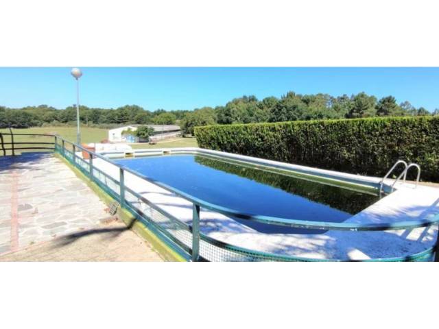 Casa-chalet en Venta en Couto