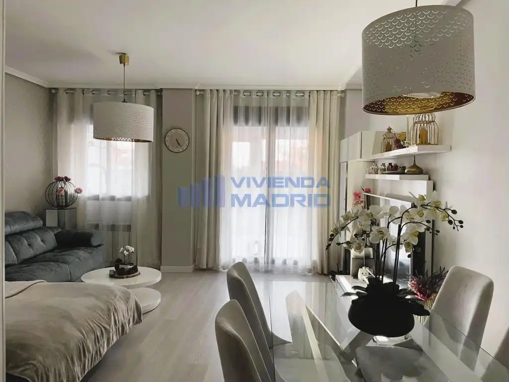 Sala d'estar de Pis en venda en Arganda del Rey amb Calefacció, Terrassa i Traster