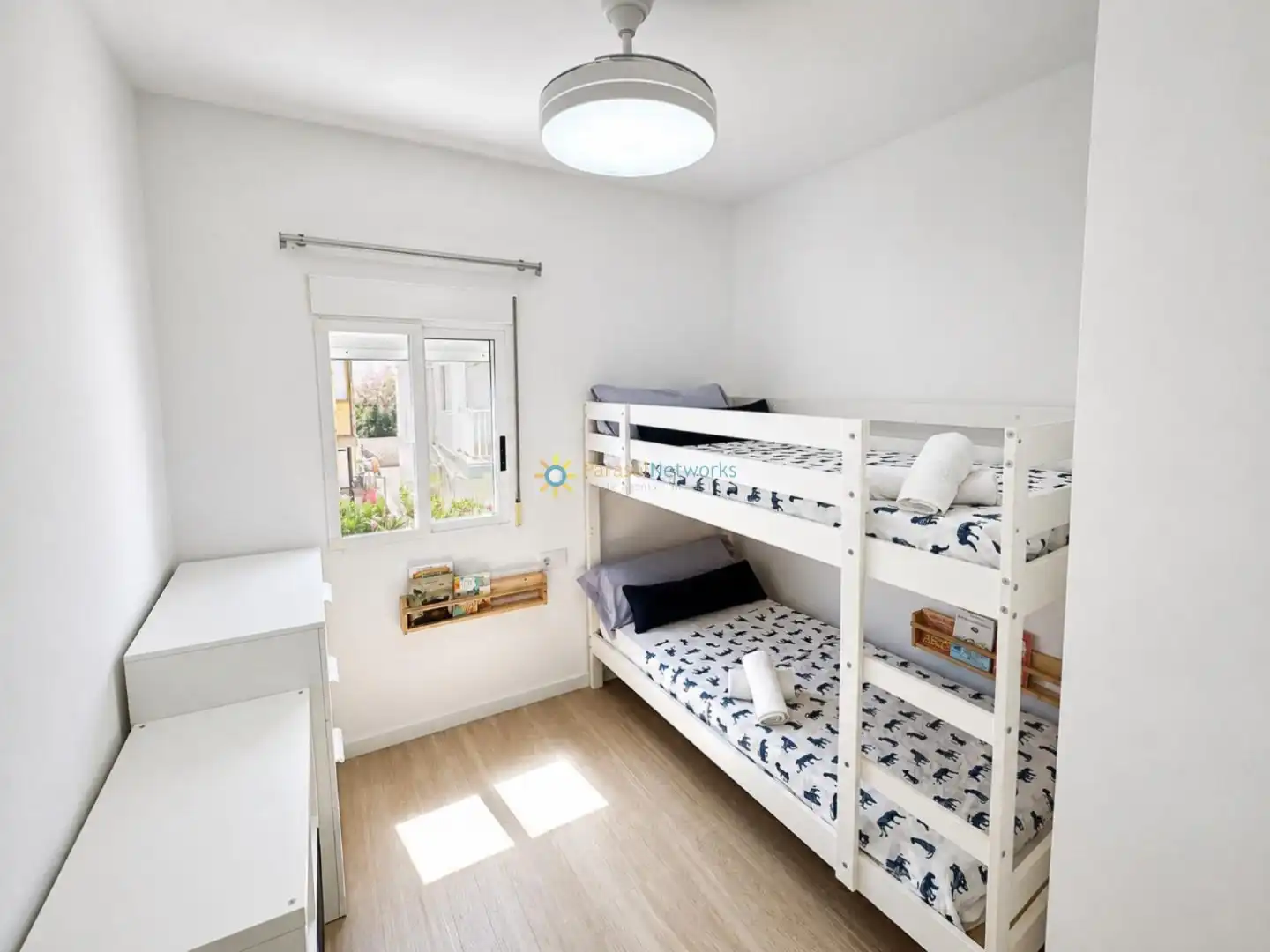 Schlafzimmer von Wohnungen zur Miete in Piles mit Möbliert, Ofen und Waschmaschine