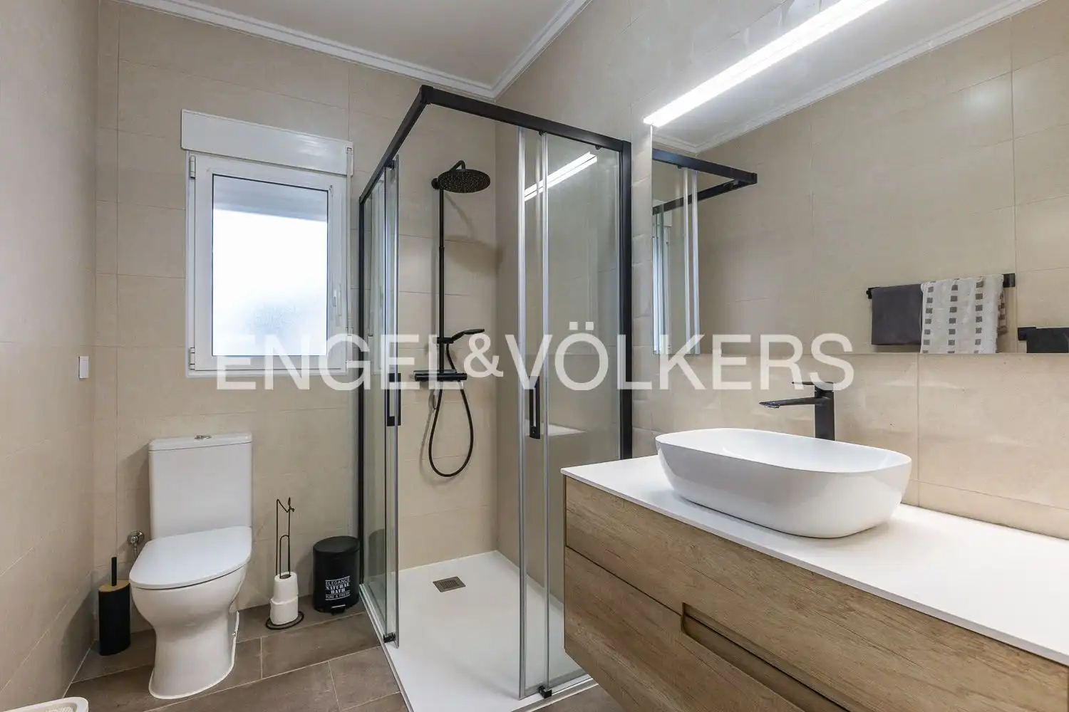 Bathroom of Houses for sale in Pedreguer  with Air Conditioner, Heating and Private garden