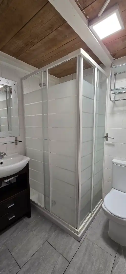 Baño de Piso en venta en Las Rozas de Madrid con Aire acondicionado, Calefacción y Jardín privado