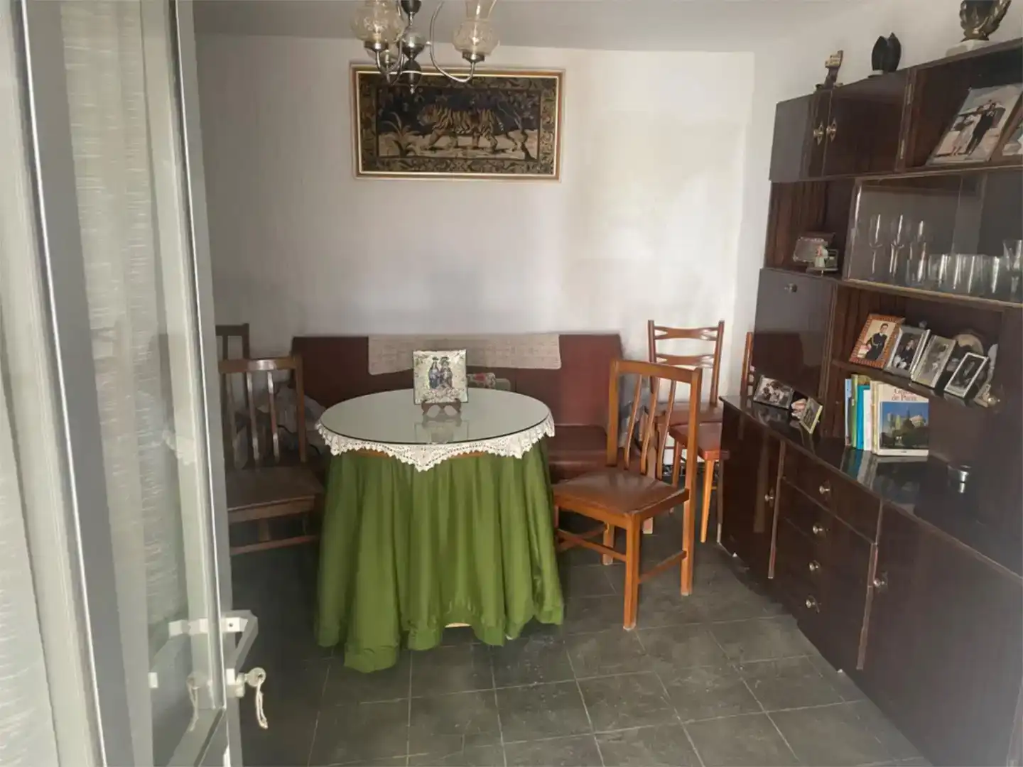Menjador de Casa o xalet en venda en El Pedernoso   amb Moblat
