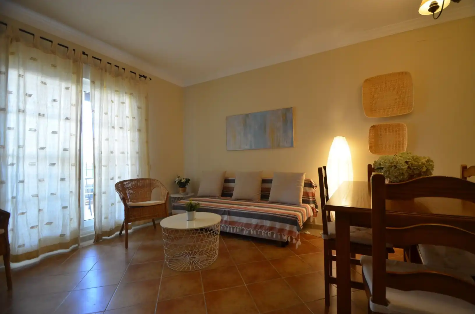 Sala de estar de Apartamento en venta en Ayamonte con Terraza, Amueblado y Piscina comunitaria