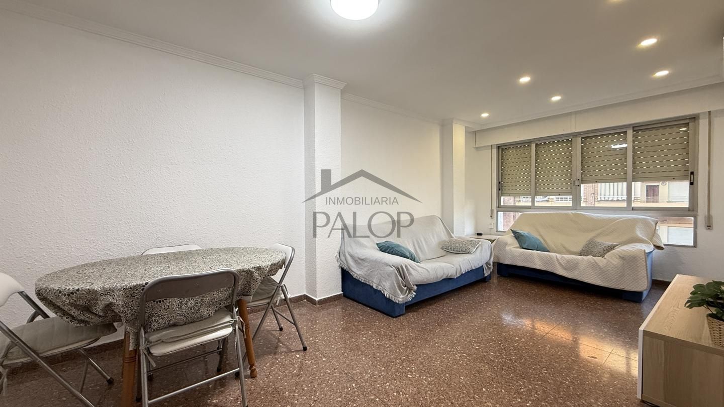 Sala d'estar de Pis en venda en Carcaixent amb Aire condicionat i Balcó