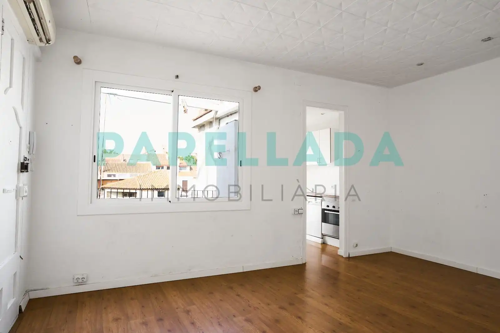 Habitación de Piso en venta en Badalona con Terraza y Balcón