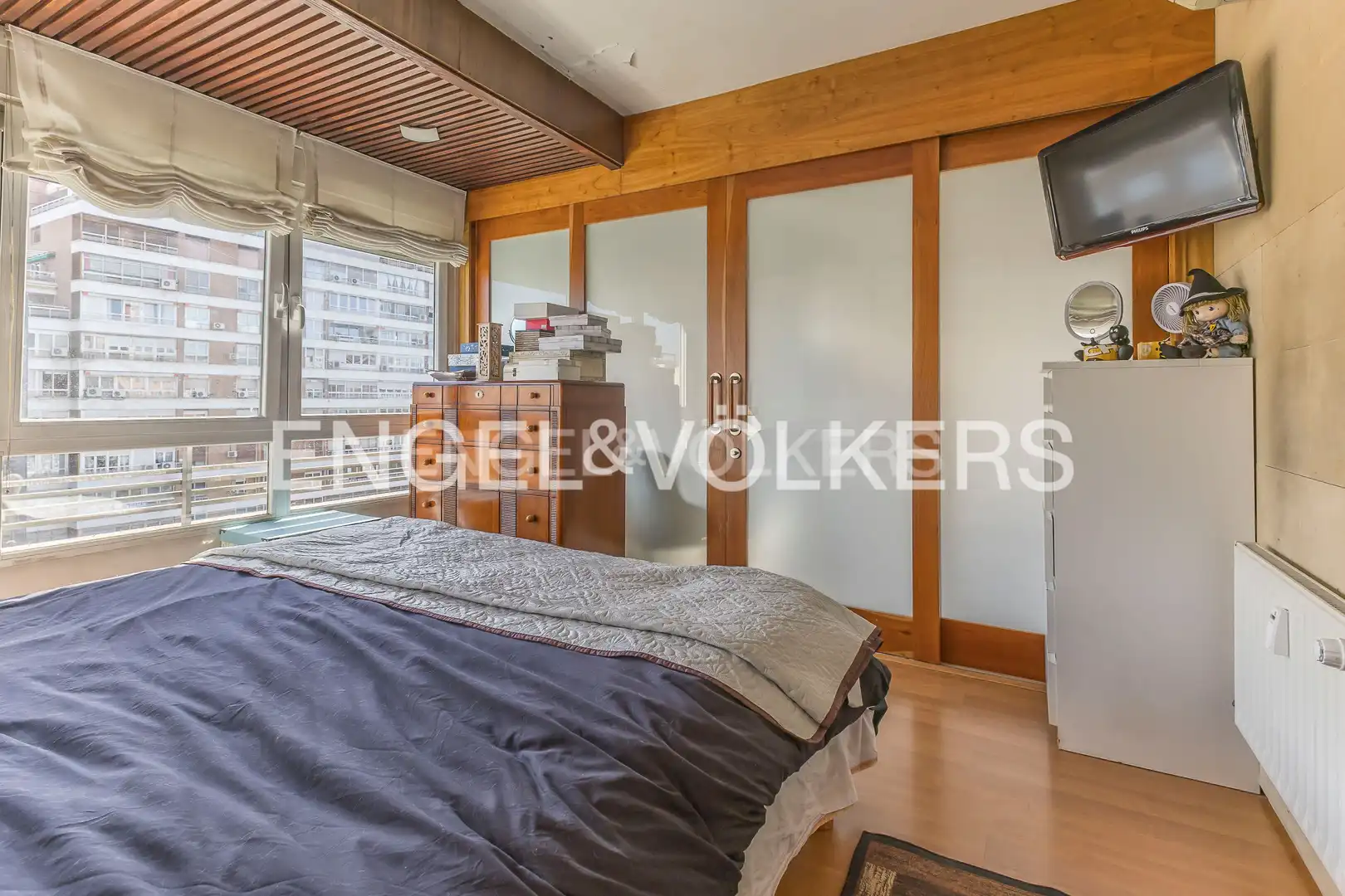 Bedroom of Flat for sale in Madrid  with Air Conditioner, Heating and Parquet flooring