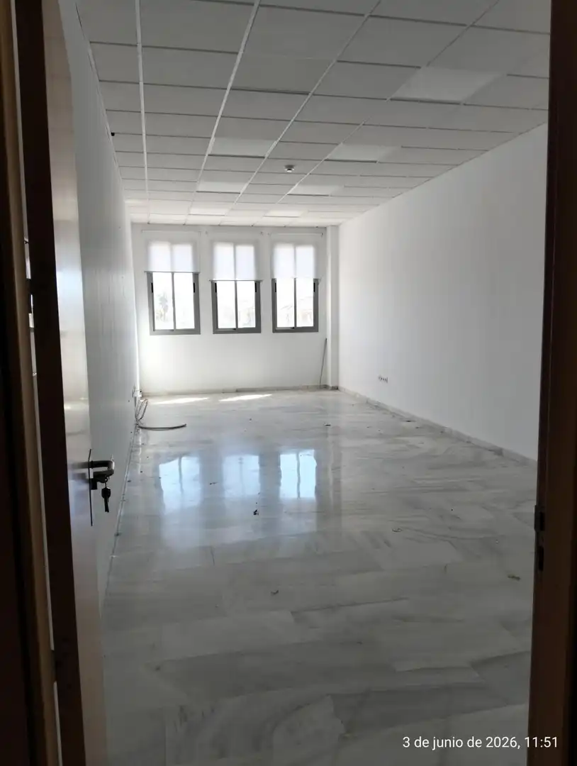 Office for rent in Montequinto