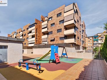 Piso con piscina en venta en Calle Castilla 20