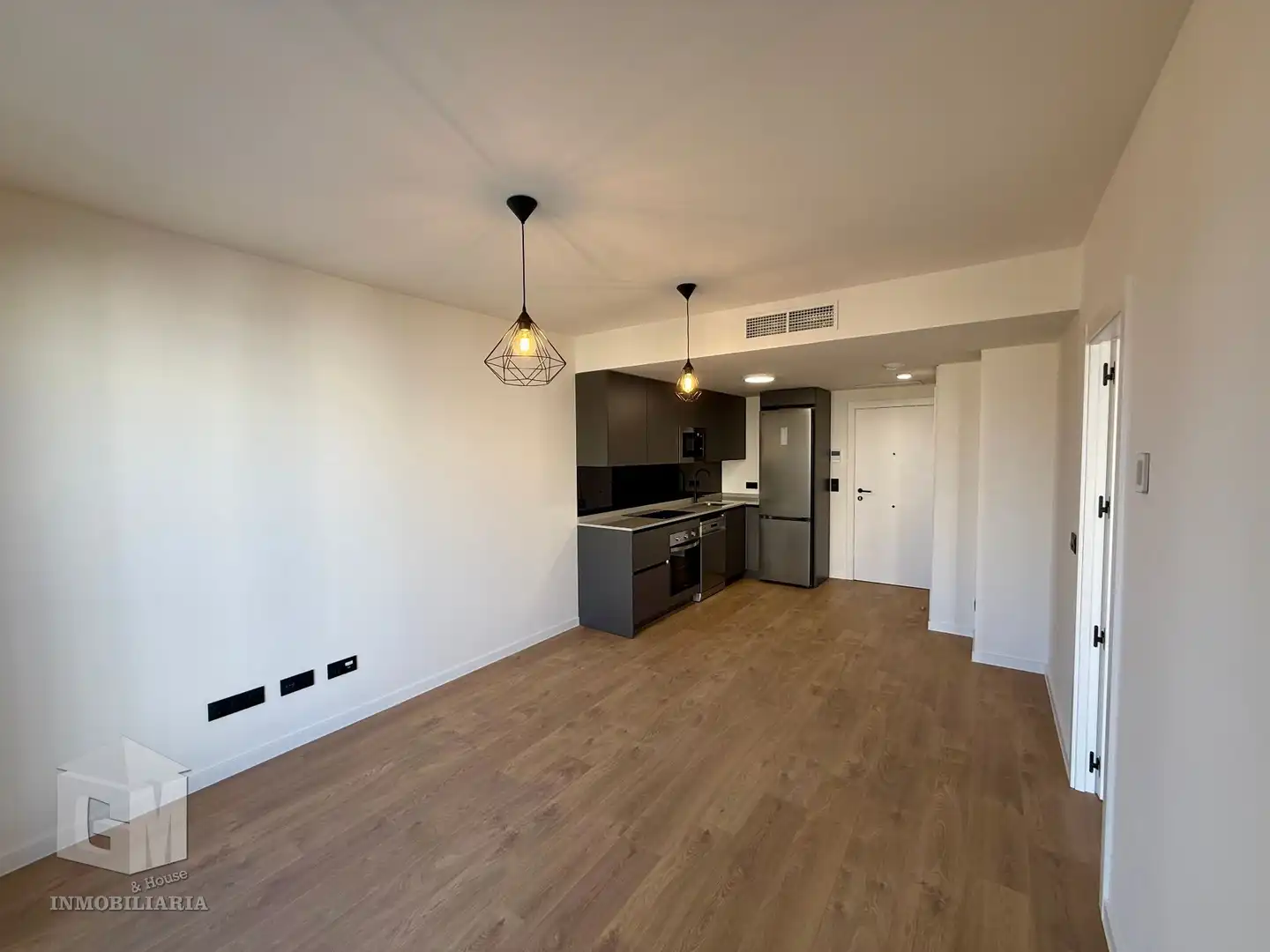 Living room of Apartments for rent in Madrid  with Air Conditioner, Heating and Storage room