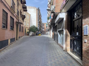 Local comercial en venda a Pasaje Escritor Pérez de Rivas